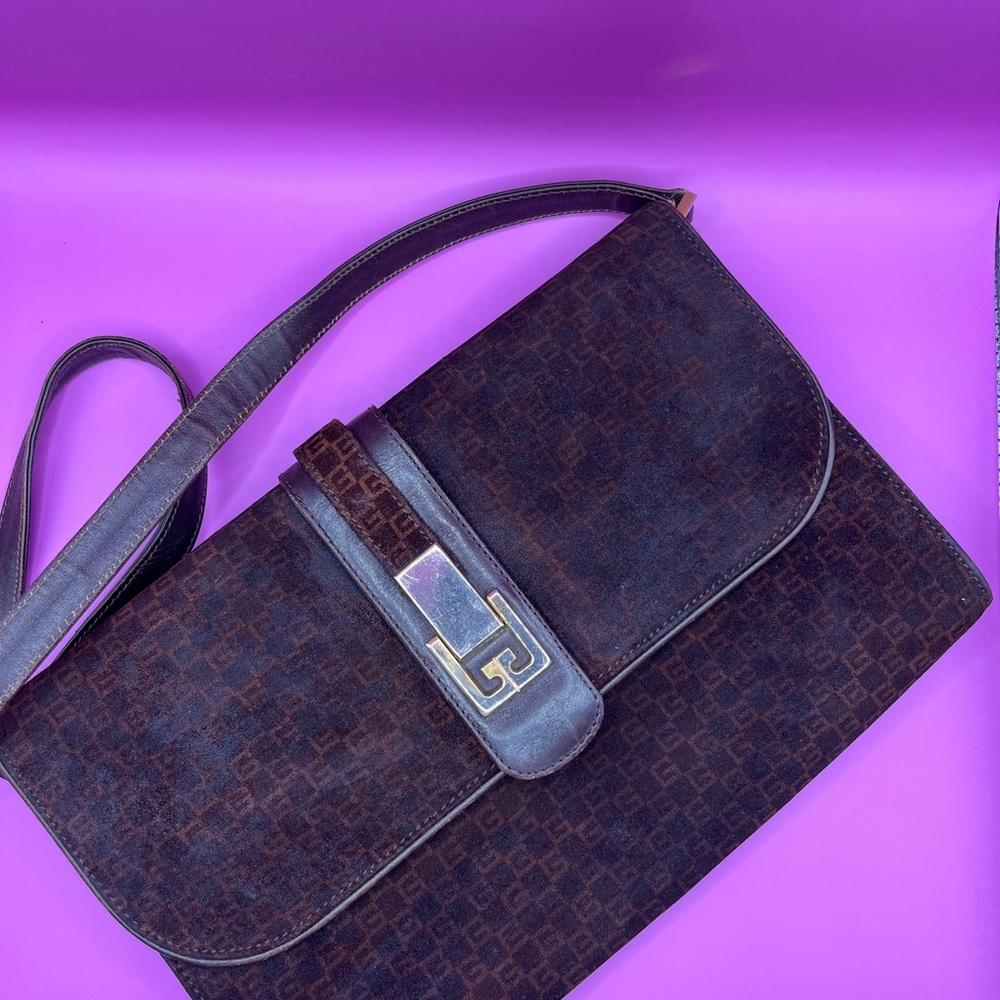 Vintage Gucci Brown Suede G logo for Shoulder Bag with gold detail leather strap